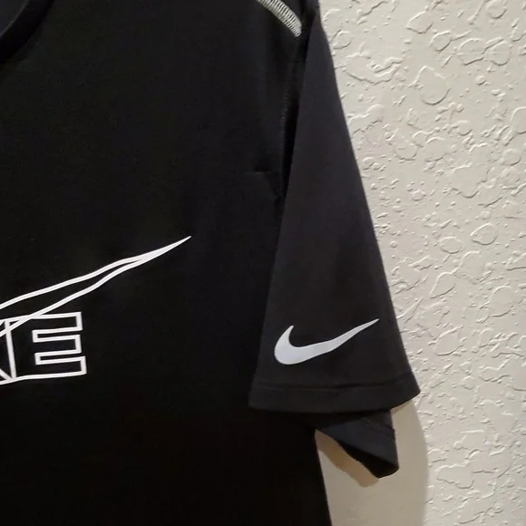 Nike Dri-Fit medium - Picture 5 of 9